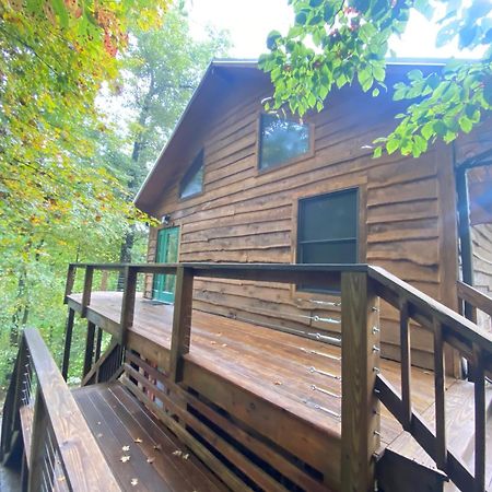 Отель The Treehouse At The Rustic Retreat Нэшвилл Экстерьер фото